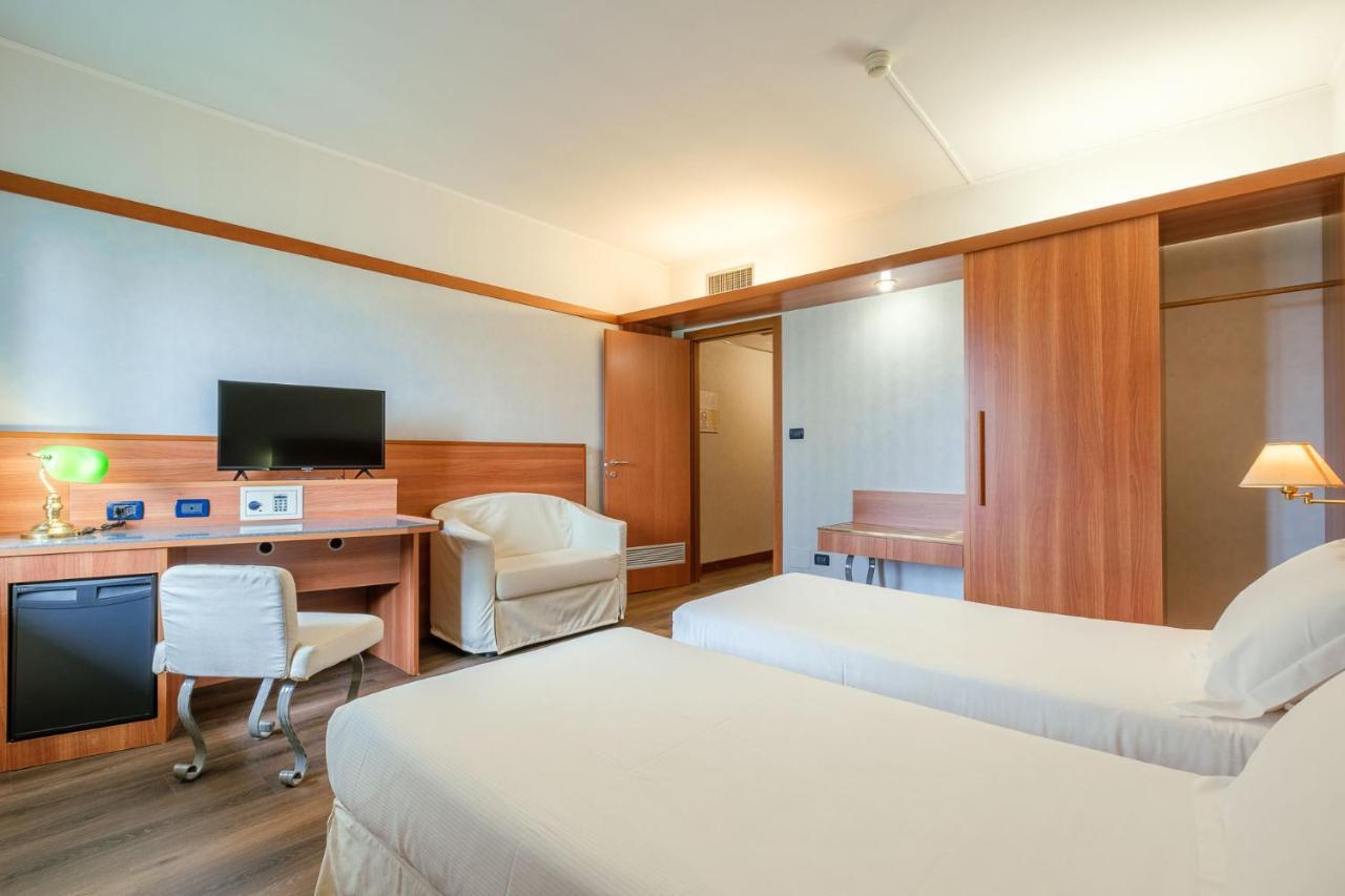 Shg Hotel Bologna Zola Predosa Kültér fotó